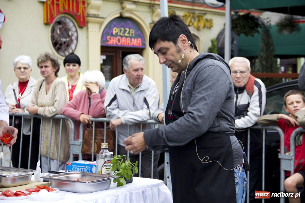 Zdjęcie w galerii na portalu naszraciborz.pl: Cozza czarował włoską kuchnią wiadomości z regionu