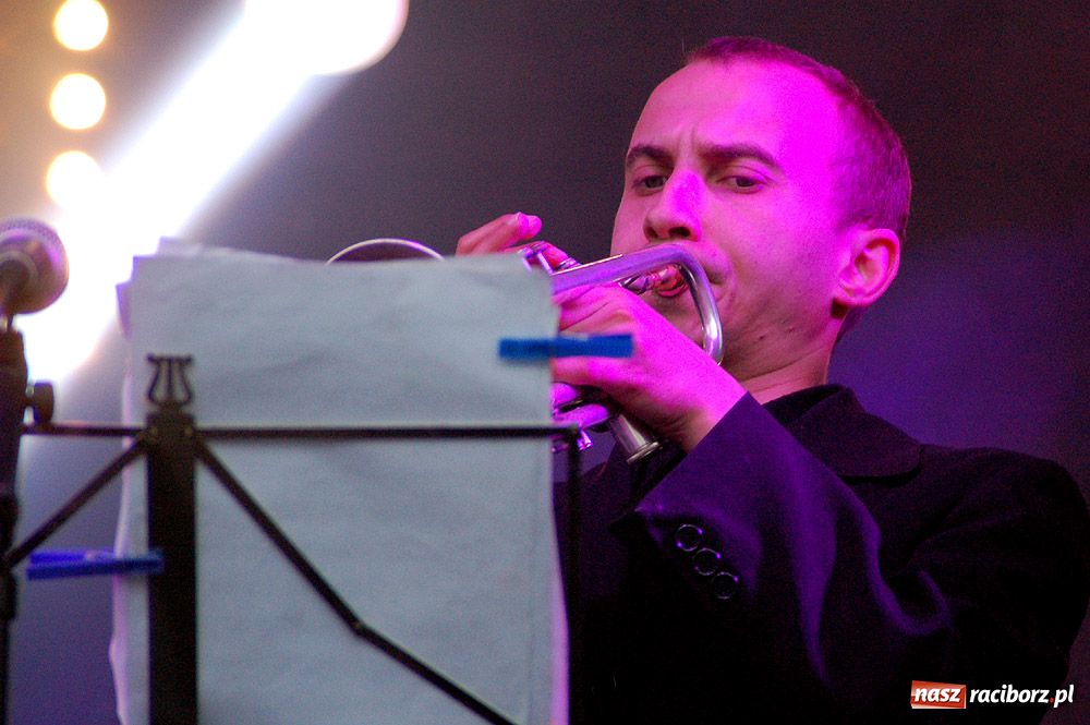 Zdjęcie w galerii na portalu naszraciborz.pl: Autostopem z malowaną lalą - fotorelacja wiadomości z regionu