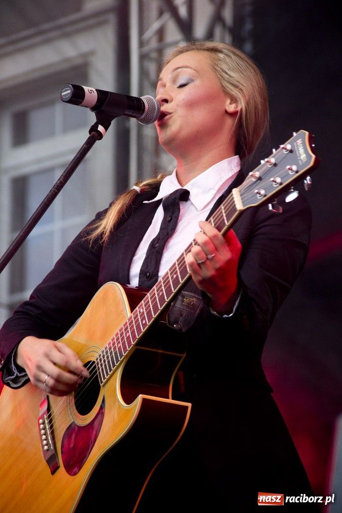 Zdjęcie w galerii na portalu naszraciborz.pl: Autostopem z malowaną lalą - fotorelacja wiadomości z regionu