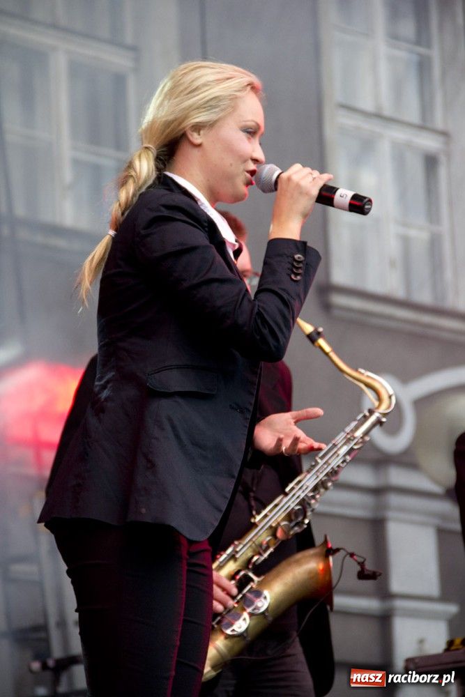 Zdjęcie w galerii na portalu naszraciborz.pl: Autostopem z malowaną lalą - fotorelacja wiadomości z regionu