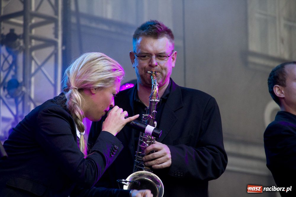 Zdjęcie w galerii na portalu naszraciborz.pl: Autostopem z malowaną lalą - fotorelacja wiadomości z regionu