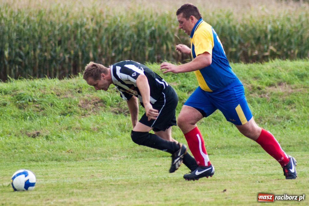 Zdjęcie w galerii na portalu naszraciborz.pl: Hat-trick Jeziorskiego i trzy punkty wiadomości z regionu