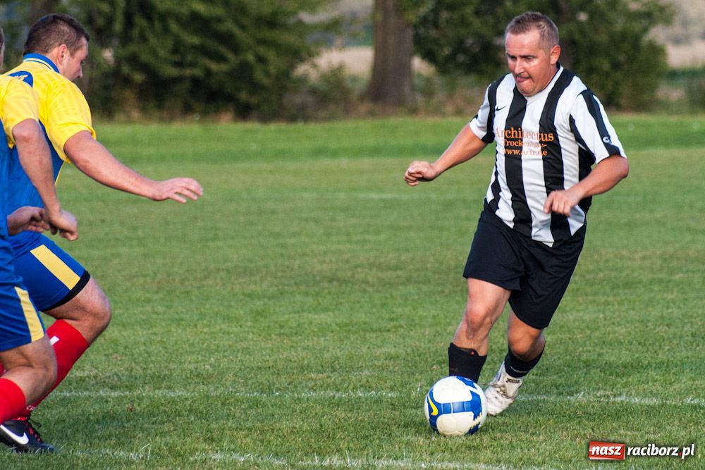 Zdjęcie w galerii na portalu naszraciborz.pl: Hat-trick Jeziorskiego i trzy punkty wiadomości z regionu