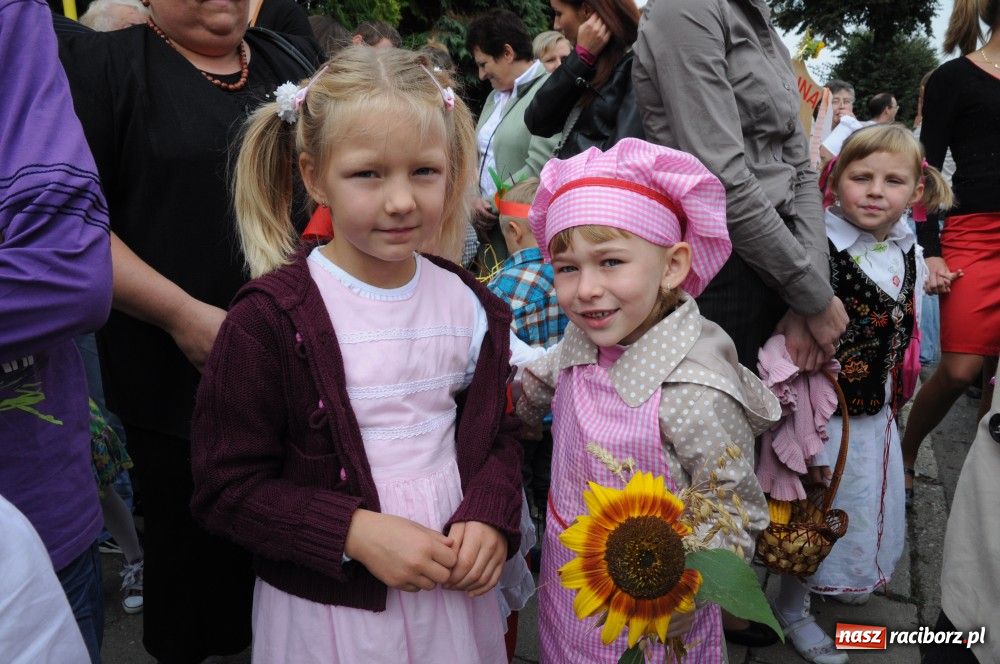 Zdjęcie w galerii na portalu naszraciborz.pl: Powiatowe święto plonów w Studziennej wiadomości z regionu