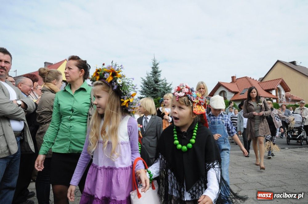 Zdjęcie w galerii na portalu naszraciborz.pl: Powiatowe święto plonów w Studziennej wiadomości z regionu