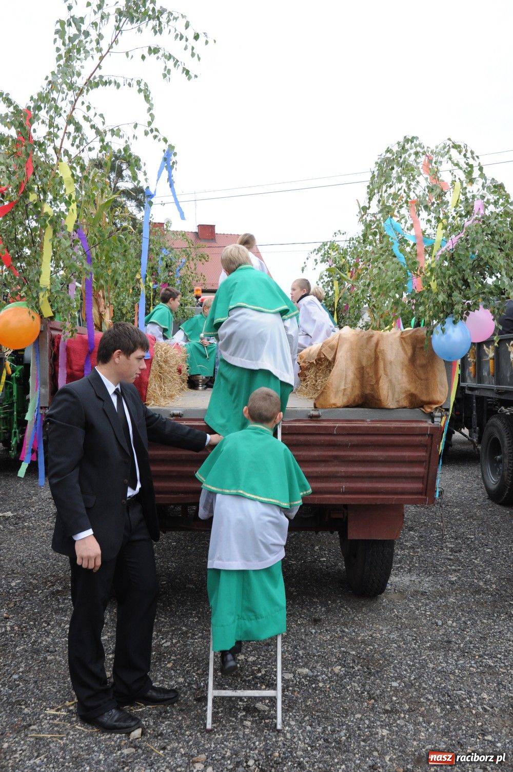 Zdjęcie w galerii na portalu naszraciborz.pl: Pawłów - dożynki na długim dystansie wiadomości z regionu