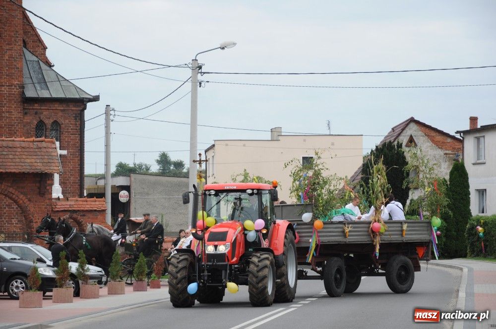 Zdjęcie w galerii na portalu naszraciborz.pl: Pawłów - dożynki na długim dystansie wiadomości z regionu