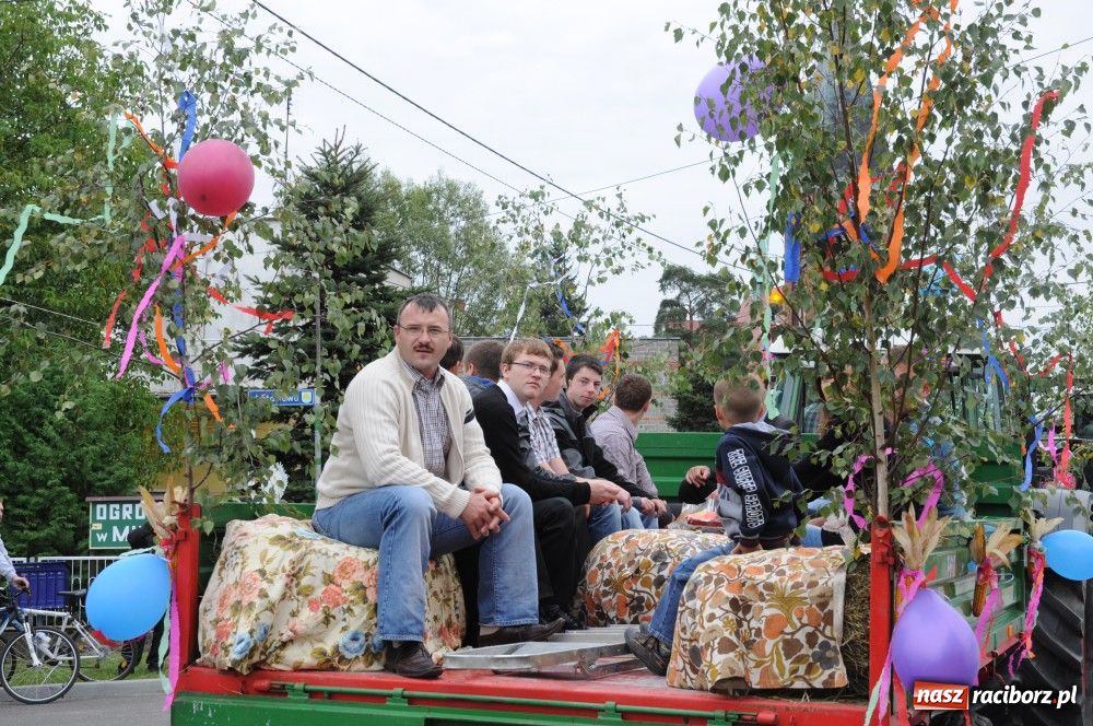 Zdjęcie w galerii na portalu naszraciborz.pl: Pawłów - dożynki na długim dystansie wiadomości z regionu