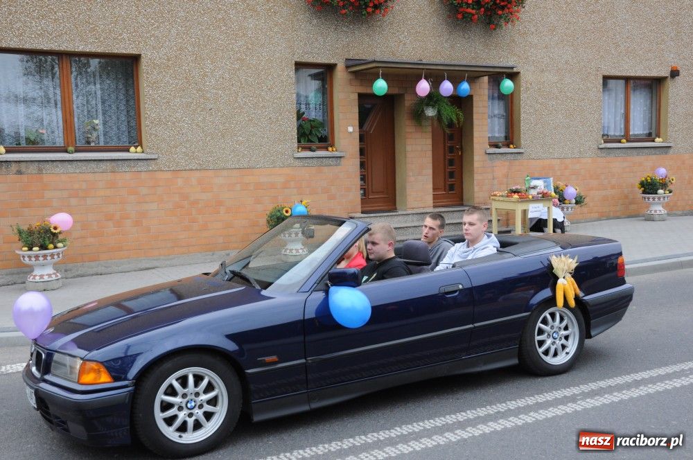 Zdjęcie w galerii na portalu naszraciborz.pl: Pawłów - dożynki na długim dystansie wiadomości z regionu