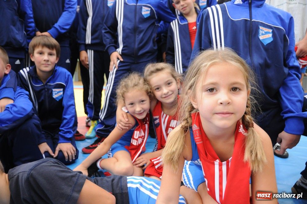 Zdjęcie w galerii na portalu naszraciborz.pl: Zapaśniczy narybek walczył w Arenie wiadomości z regionu