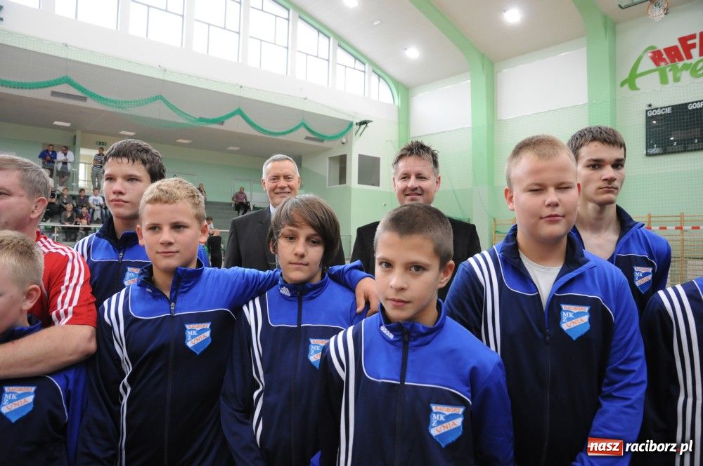 Zdjęcie w galerii na portalu naszraciborz.pl: Zapaśniczy narybek walczył w Arenie wiadomości z regionu