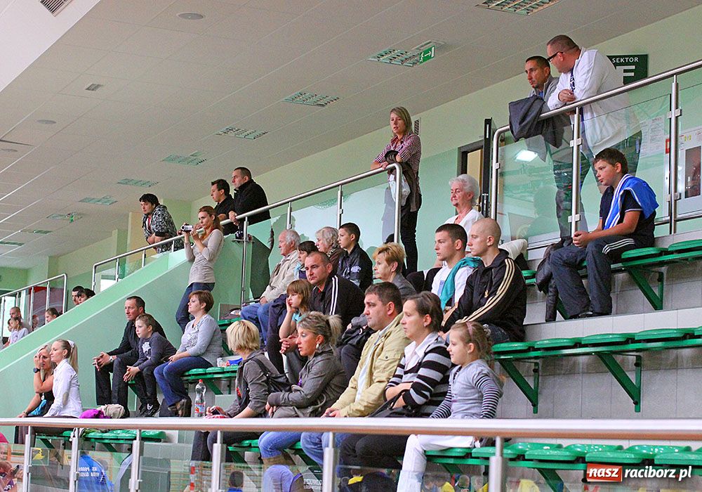 Zdjęcie w galerii na portalu naszraciborz.pl: Zapaśniczy narybek walczył w Arenie wiadomości z regionu