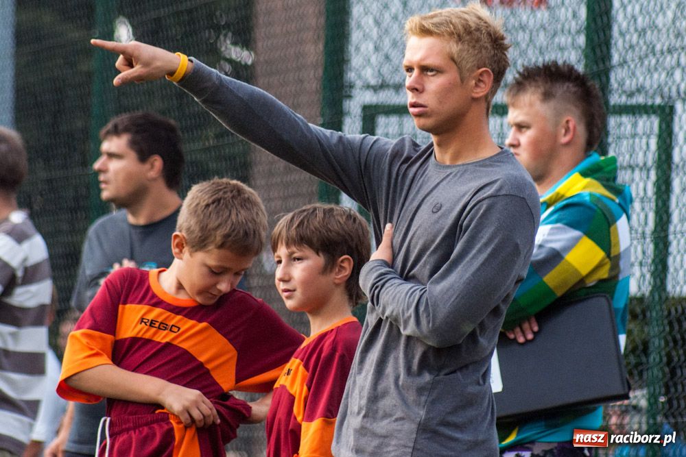 Zdjęcie w galerii na portalu naszraciborz.pl: Spóźniona Nędza pokonała Markowice wiadomości z regionu