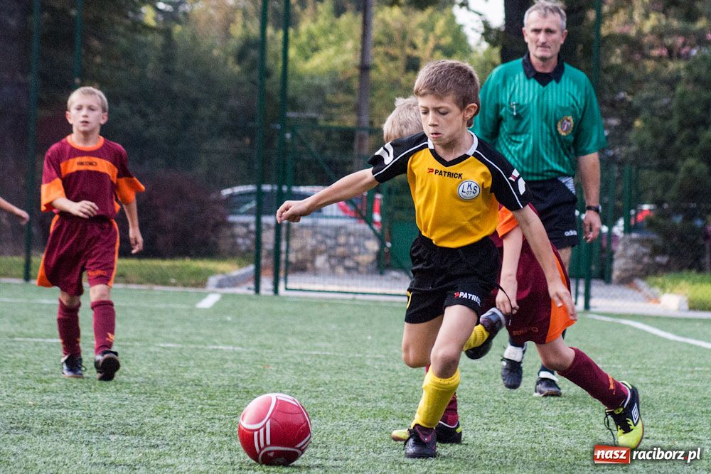 Zdjęcie w galerii na portalu naszraciborz.pl: Spóźniona Nędza pokonała Markowice wiadomości z regionu