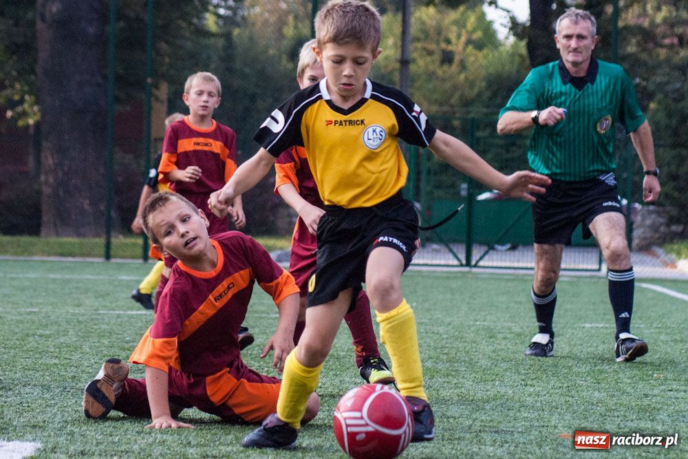Zdjęcie w galerii na portalu naszraciborz.pl: Spóźniona Nędza pokonała Markowice wiadomości z regionu