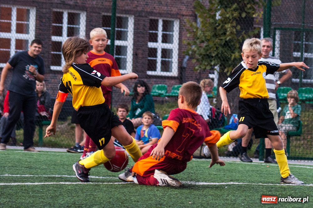 Zdjęcie w galerii na portalu naszraciborz.pl: Spóźniona Nędza pokonała Markowice wiadomości z regionu