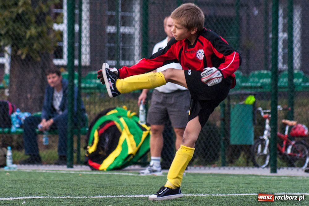 Zdjęcie w galerii na portalu naszraciborz.pl: Spóźniona Nędza pokonała Markowice wiadomości z regionu