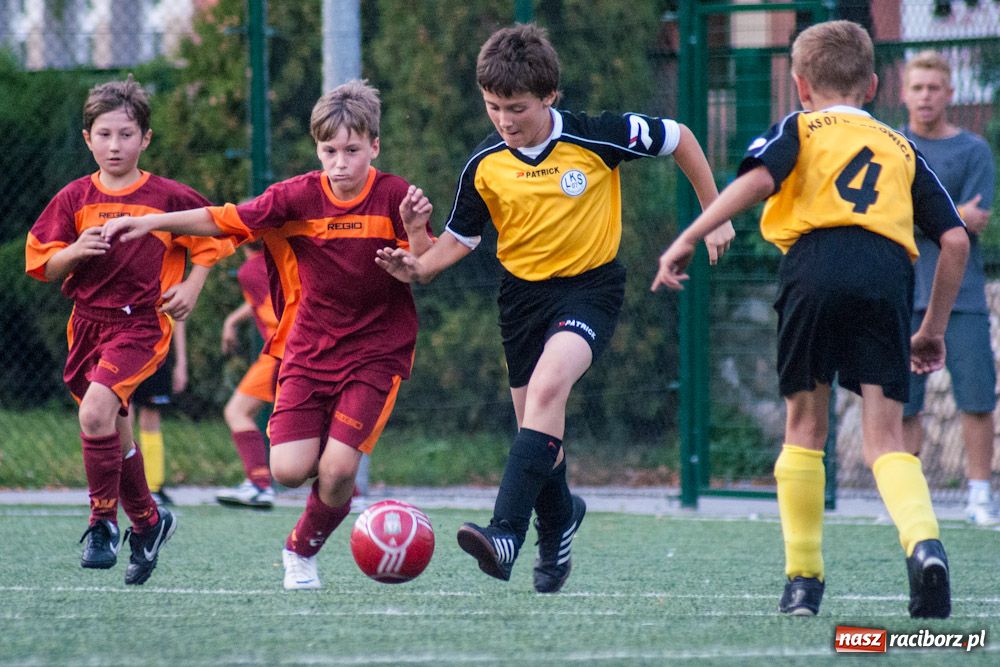 Zdjęcie w galerii na portalu naszraciborz.pl: Spóźniona Nędza pokonała Markowice wiadomości z regionu