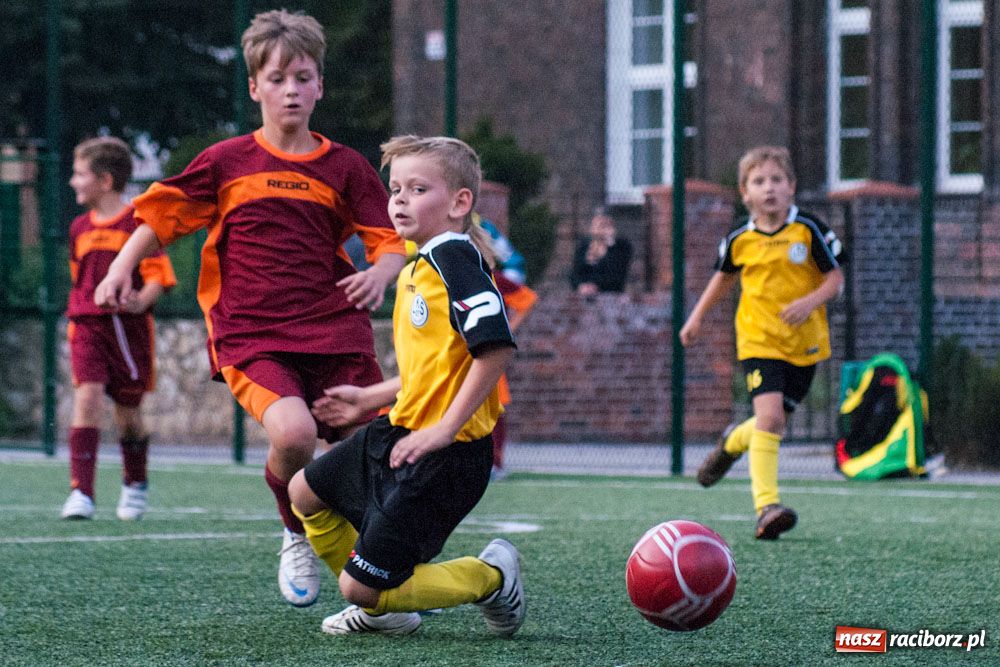 Zdjęcie w galerii na portalu naszraciborz.pl: Spóźniona Nędza pokonała Markowice wiadomości z regionu