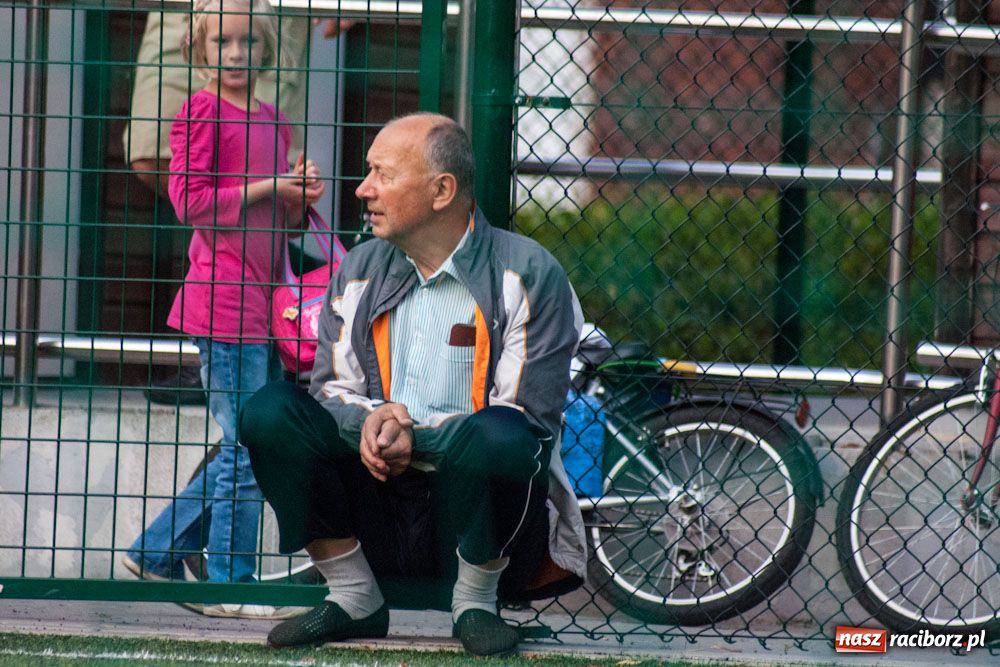 Zdjęcie w galerii na portalu naszraciborz.pl: Spóźniona Nędza pokonała Markowice wiadomości z regionu