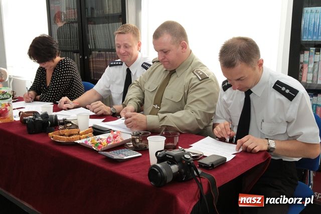 Zdjęcie w galerii na portalu naszraciborz.pl: Turniej Wiedzy o Ruchu Drogowym wiadomości z regionu