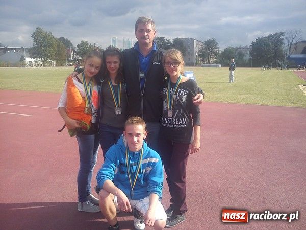 Zdjęcie w galerii na portalu naszraciborz.pl: Lekka atletyka: młodzicy w akcji wiadomości z regionu