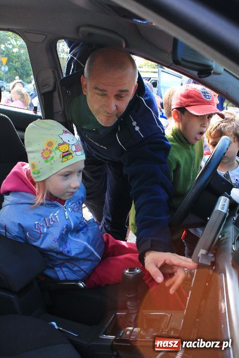 Zdjęcie w galerii na portalu naszraciborz.pl: Pikinik ekologiczny na placu Długosza wiadomości z regionu