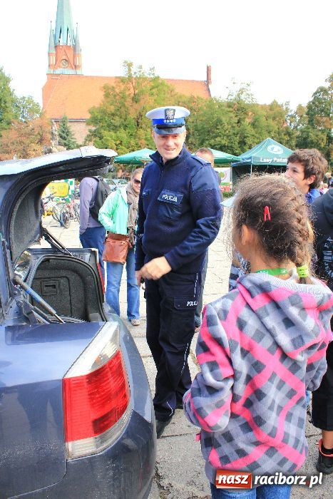 Zdjęcie w galerii na portalu naszraciborz.pl: Pikinik ekologiczny na placu Długosza wiadomości z regionu