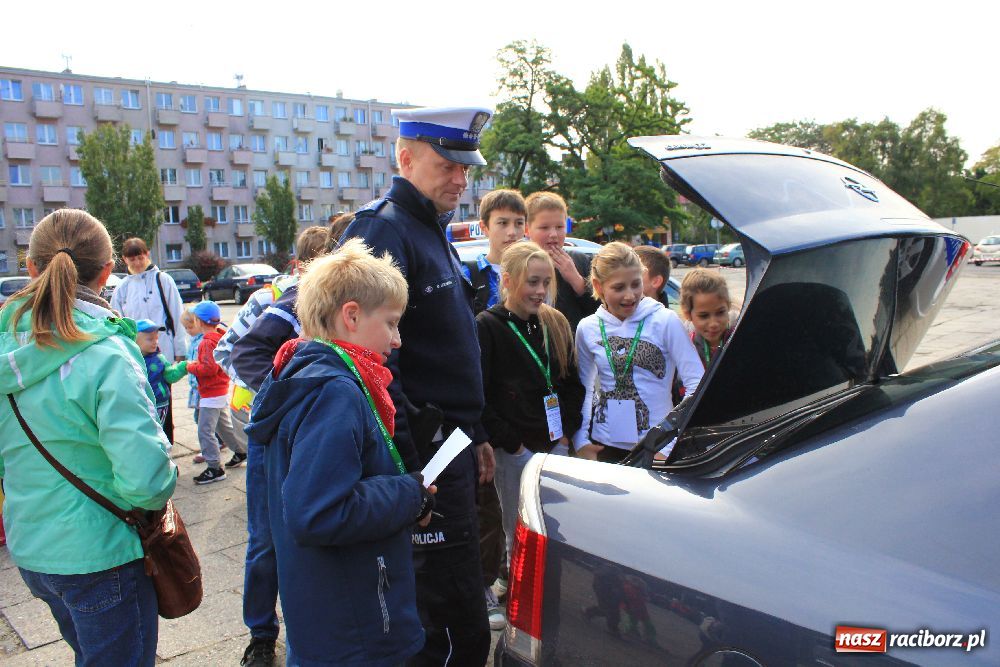 Zdjęcie w galerii na portalu naszraciborz.pl: Pikinik ekologiczny na placu Długosza wiadomości z regionu