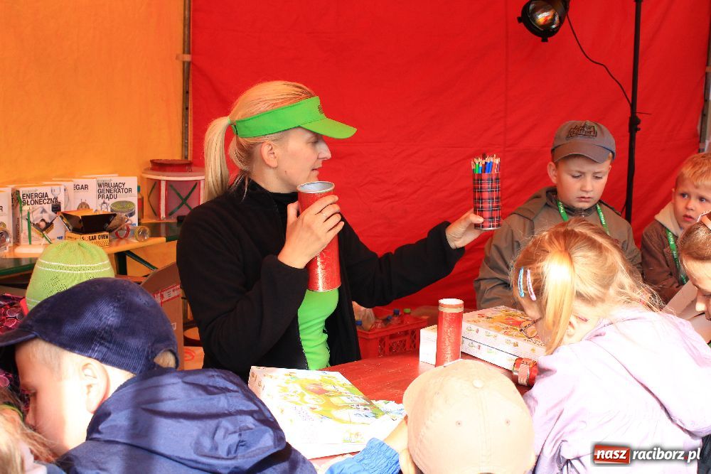 Zdjęcie w galerii na portalu naszraciborz.pl: Pikinik ekologiczny na placu Długosza wiadomości z regionu