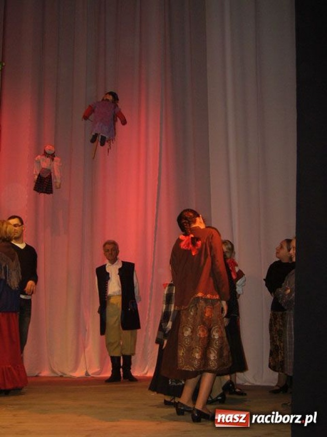 Zdjęcie w galerii na portalu naszraciborz.pl: Marzanna 2009 w RCK wiadomości z regionu