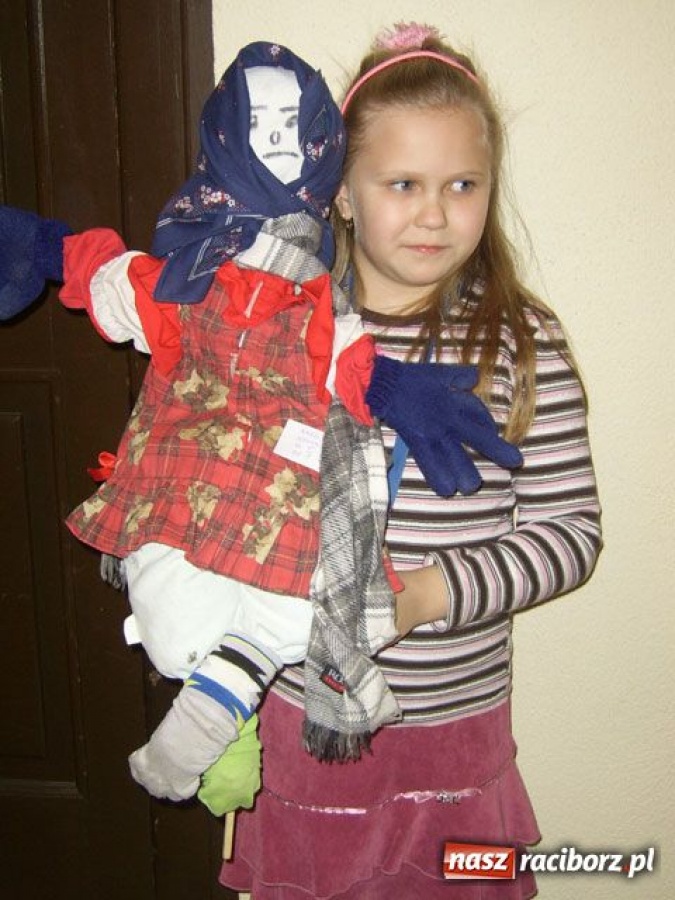 Zdjęcie w galerii na portalu naszraciborz.pl: Marzanna 2009 w RCK wiadomości z regionu