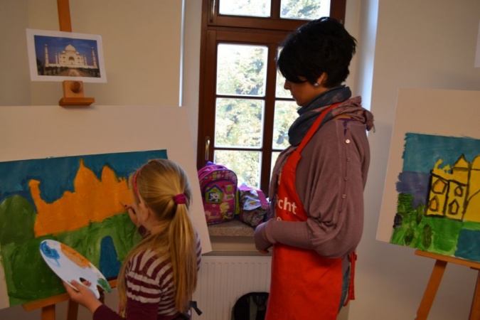 Zdjęcie w galerii na portalu naszraciborz.pl: Sławne budowle świata powstają na zamku wiadomości z regionu