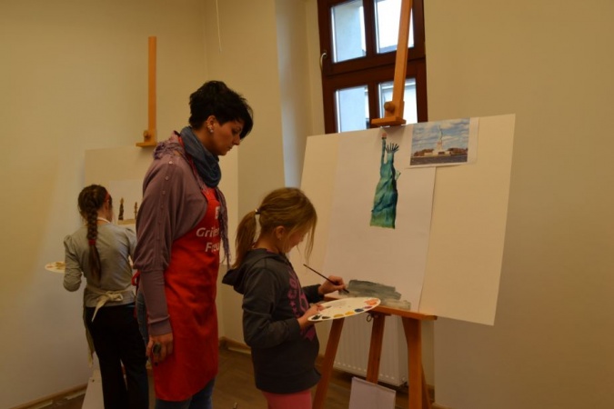 Zdjęcie w galerii na portalu naszraciborz.pl: Sławne budowle świata powstają na zamku wiadomości z regionu