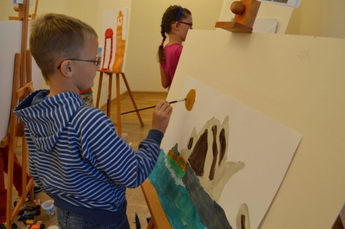 Zdjęcie w galerii na portalu naszraciborz.pl: Sławne budowle świata powstają na zamku wiadomości z regionu