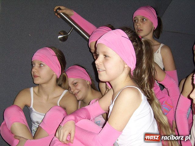 Zdjęcie w galerii na portalu naszraciborz.pl: Konkurs taneczny MDK w Strzesze wiadomości z regionu