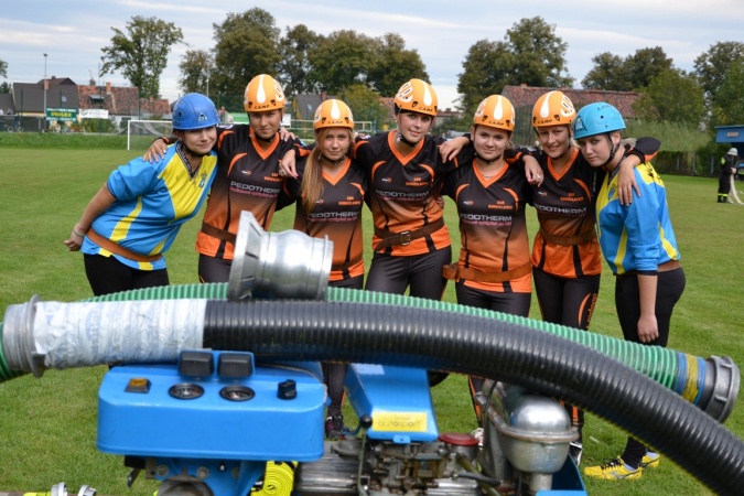 Zdjęcie w galerii na portalu naszraciborz.pl: Piękne Czeszki walczyły w Chałupkach wiadomości z regionu
