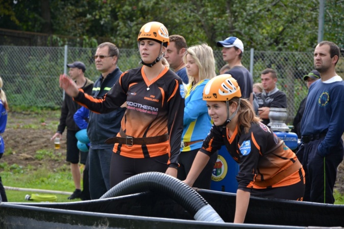 Zdjęcie w galerii na portalu naszraciborz.pl: Piękne Czeszki walczyły w Chałupkach wiadomości z regionu