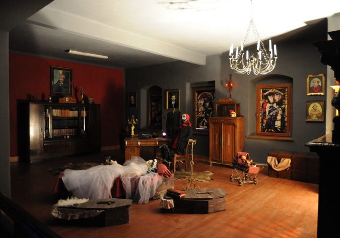 Zdjęcie w galerii na portalu naszraciborz.pl: W muzeum horroru już straszy wiadomości z regionu