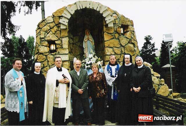 Zdjęcie w galerii na portalu naszraciborz.pl: Mają swoją Grotę wiadomości z regionu