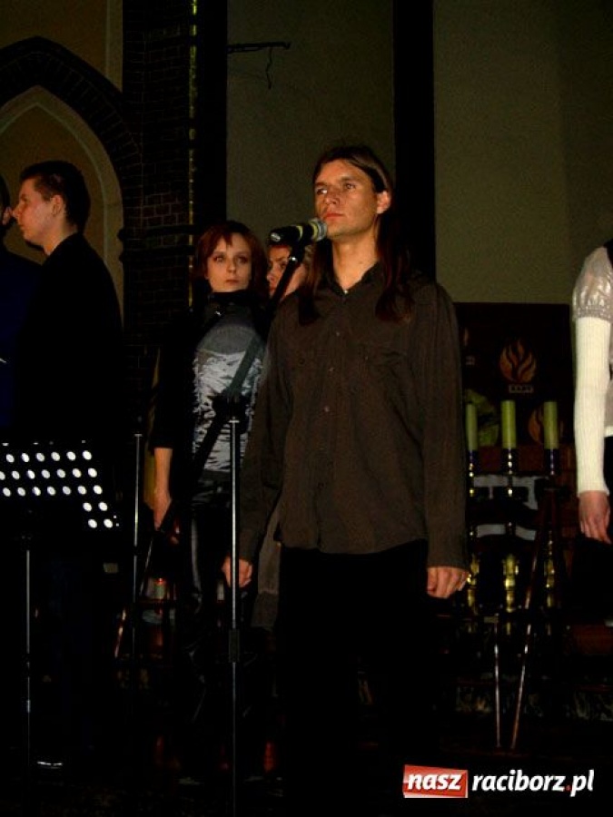 Zdjęcie w galerii na portalu naszraciborz.pl: Raciborscy artyści Janowi Pawłowi II wiadomości z regionu