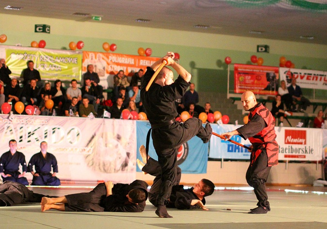 Zdjęcie w galerii na portalu naszraciborz.pl: Sztuki walki królowały w Arenie Rafako wiadomości z regionu
