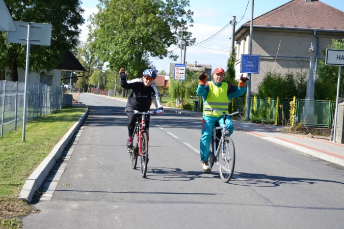 Zdjęcie w galerii na portalu naszraciborz.pl: Na rowerach bez granic wiadomości z regionu
