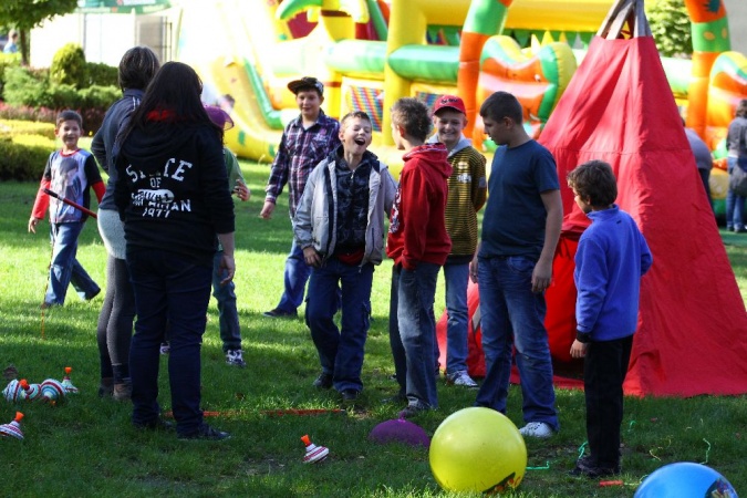 Zdjęcie w galerii na portalu naszraciborz.pl: Słońce wyszło dla rodzin zastępczych wiadomości z regionu