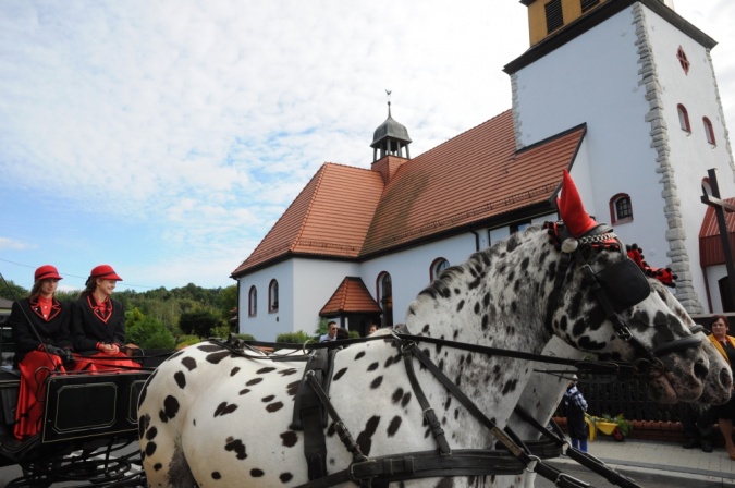 Zdjęcie w galerii na portalu naszraciborz.pl: W Raszczycach dożynkami powitali jesień wiadomości z regionu