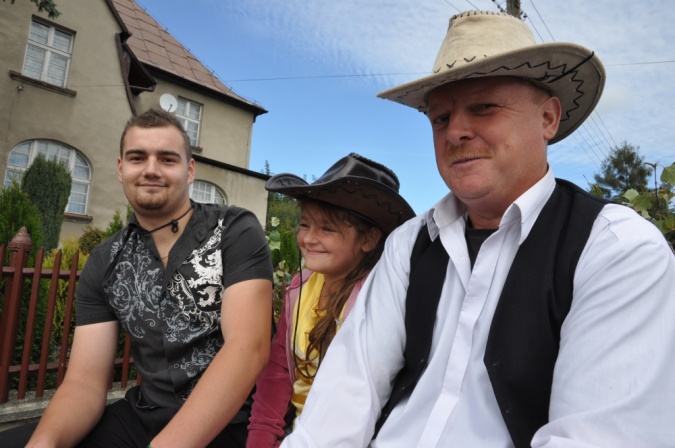 Zdjęcie w galerii na portalu naszraciborz.pl: W Raszczycach dożynkami powitali jesień wiadomości z regionu