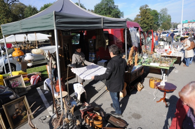 Zdjęcie w galerii na portalu naszraciborz.pl: Rekordowy jarmark na granicy wiadomości z regionu