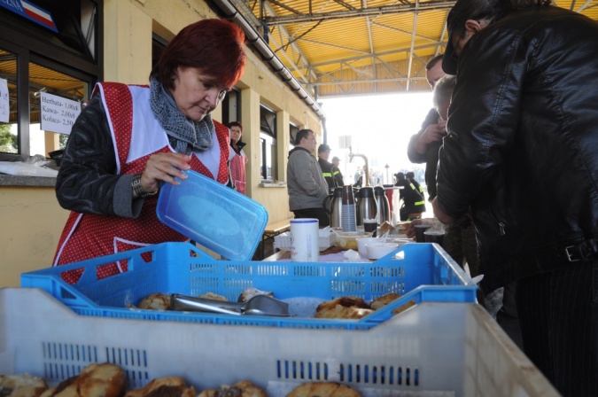 Zdjęcie w galerii na portalu naszraciborz.pl: Rekordowy jarmark na granicy wiadomości z regionu
