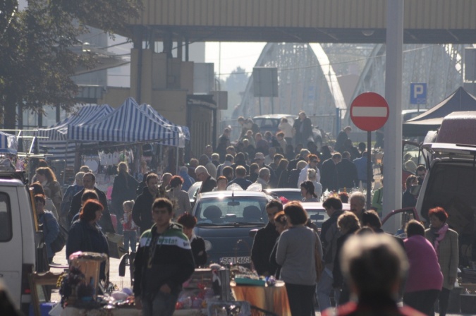 Zdjęcie w galerii na portalu naszraciborz.pl: Rekordowy jarmark na granicy wiadomości z regionu