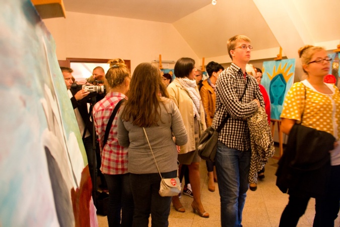 Zdjęcie w galerii na portalu naszraciborz.pl: Wernisaż na zamku - sławne budowle świata wiadomości z regionu